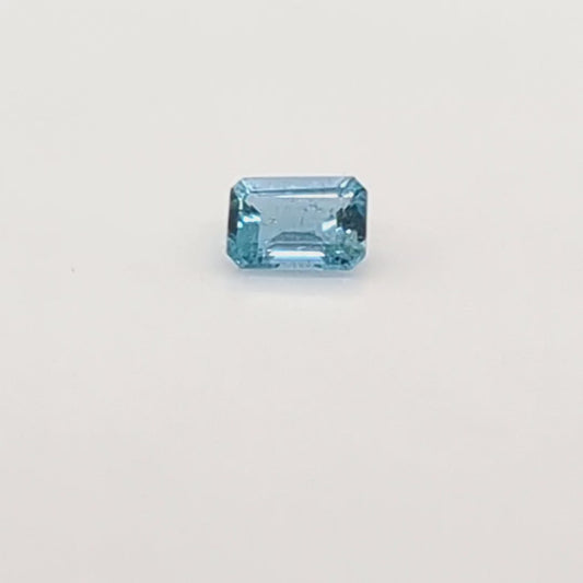 Aquamarine - Blue - Baguette - 0.65 carat - Inclusion